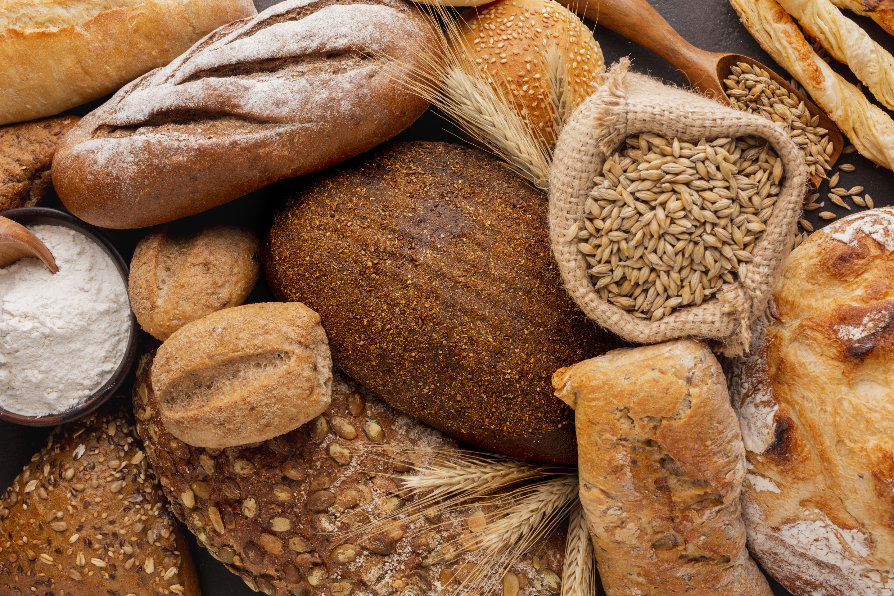 Alimentation - pain-croûte-assortiment-pâtisserie